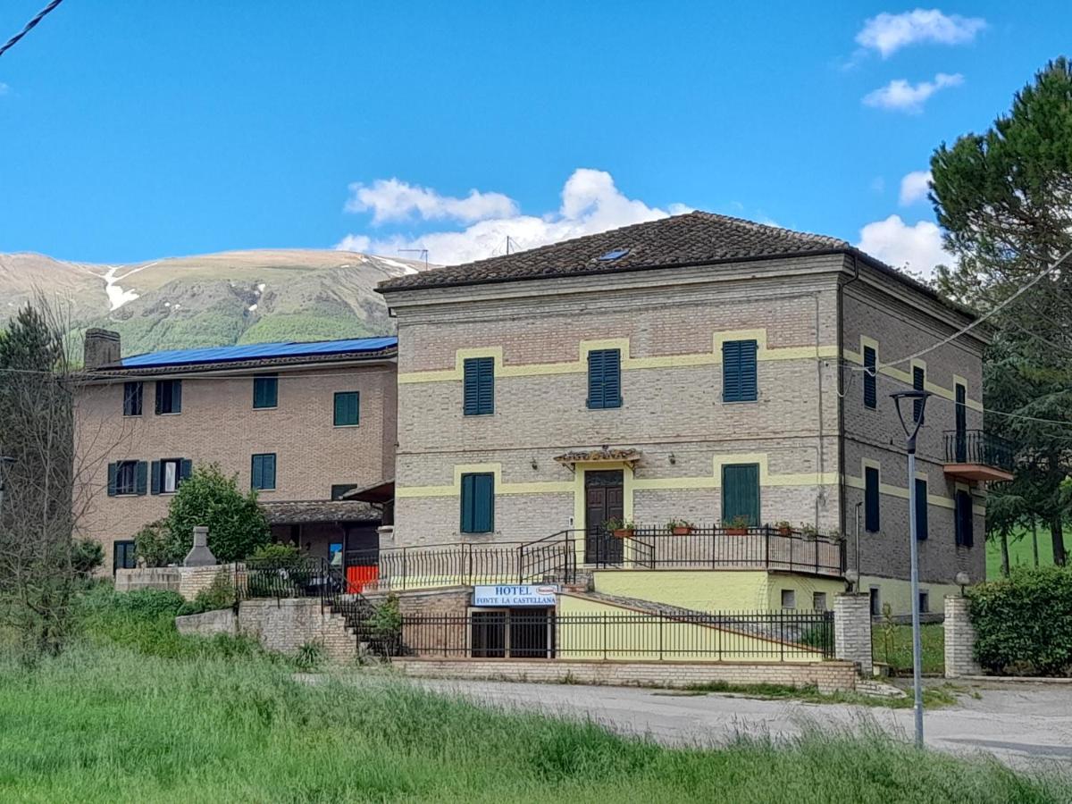 Hotel B&B Resort Fonte La Castellana Sarnano Exterior foto